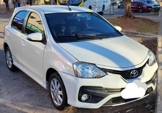 TOYOTA ETIOS 1.5 XLS 16V FLEX 4P AUTOMÁTICO TOYOTA ETIOS 1.5 XLS 16V FLEX 4P AUTOMÁTICO